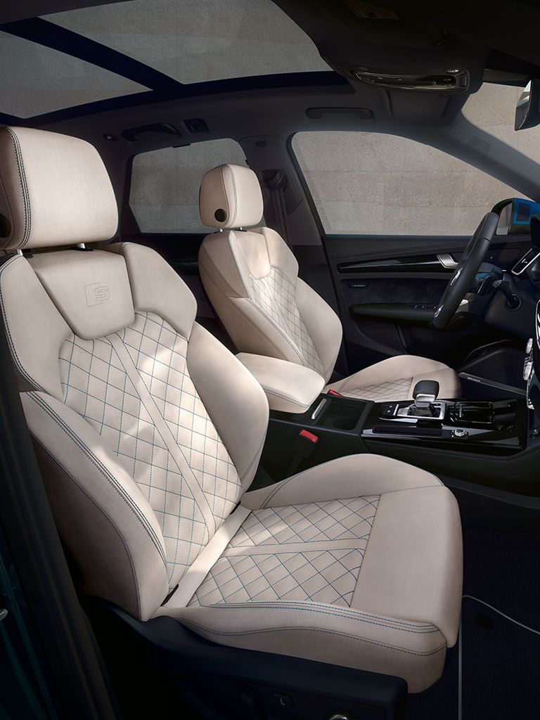 Interior view of the Audi Q5